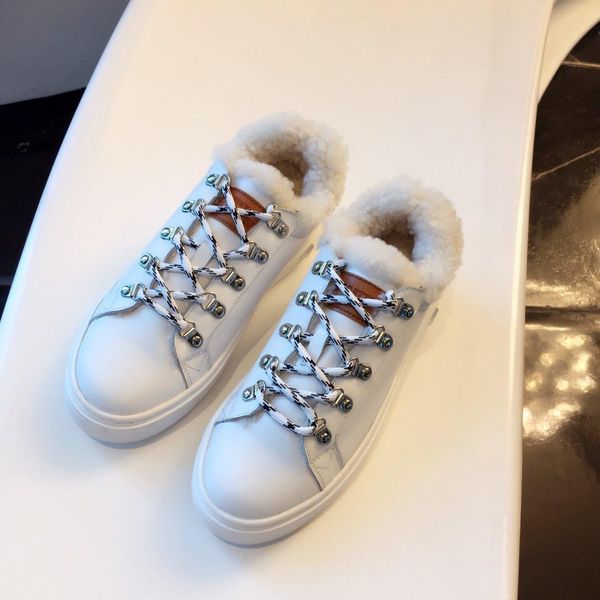 2020w fashion high-end plus velvet women's cotton shoes low-casual shoes, fashion wild sports party shoes, size: 35-41
2020w fashion high-end plus velvet women's cotton shoes low-casual shoes, fashion wild sports party shoes, size: 35-41