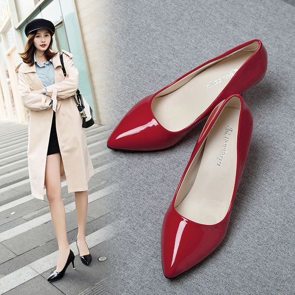 pointed shallow mouth fashion wild high-heeled shoes black patent leather temperament comfortable fine heel women's shoes
pointed shallow mouth fashion wild high-heeled shoes black patent leather temperament comfortable fine heel women's shoes