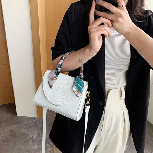 crocodile pattern pu leather crossbody bags for women 2020 bag female shoulder handbags lady totes with scarves design hand bag
crocodile pattern pu leather crossbody bags for women 2020 bag female shoulder handbags lady totes with scarves design hand bag
