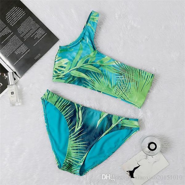2020 plaid women bikini set new push up ruffles padded swimwear bikini women bathing suit beachwear swimming suit 185, White;black
2020 plaid women bikini set new push up ruffles padded swimwear bikini women bathing suit beachwear swimming suit 185, White;black