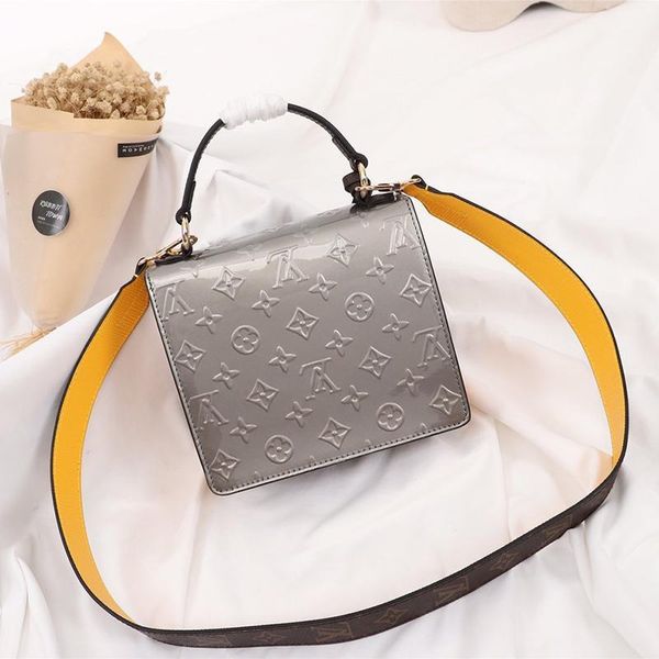 women sac d 'épaule luxury designer bag handbags leather shoulder retro flap crossbody handbags handle totes messenge
women sac d 'épaule luxury designer bag handbags leather shoulder retro flap crossbody handbags handle totes messenge