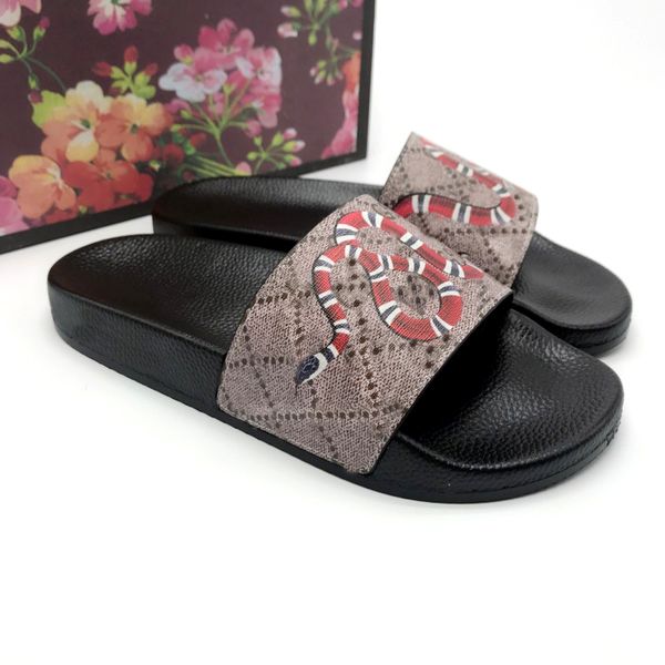 2019 big size 35-48 strawberry red black rubber slide slippers green red white stripe fashion design men women with box classicflat cs10
2019 big size 35-48 strawberry red black rubber slide slippers green red white stripe fashion design men women with box classicflat cs10