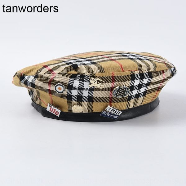 metal buckle decoration new checked leather edge cloth painter hat in 2020 season painter's hat beret beret, Blue;gray
metal buckle decoration new checked leather edge cloth painter hat in 2020 season painter's hat beret beret, Blue;gray