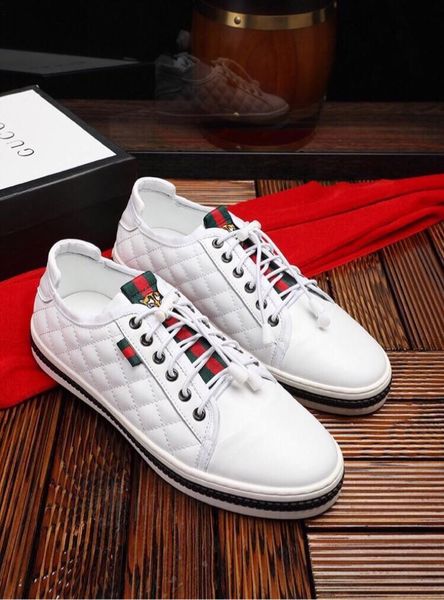 2019ii new luxury men's casual shoes, fashion wild sports shoes, street fashion lace-up shoes, original packaging delivery 38-45, Black
2019ii new luxury men's casual shoes, fashion wild sports shoes, street fashion lace-up shoes, original packaging delivery 38-45, Black