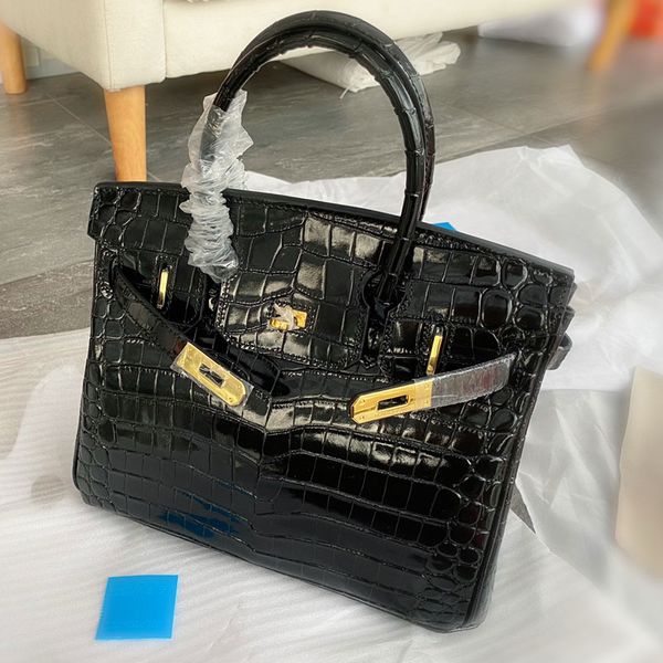 large quality handbags high genuine handbags handbag graceful women purse fashion real leather bag hand bags pcsel, Red;black
large quality handbags high genuine handbags handbag graceful women purse fashion real leather bag hand bags pcsel, Red;black