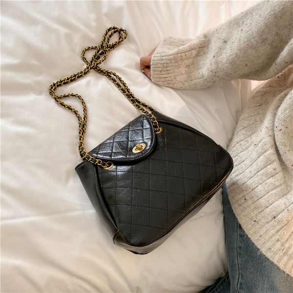 solid color кожа pu стеганый crossbody сумки для женщин 2019 моды цепи плеча сумку lady travel сумки
solid color кожа pu стеганый crossbody сумки для женщин 2019 моды цепи плеча сумку lady travel сумки