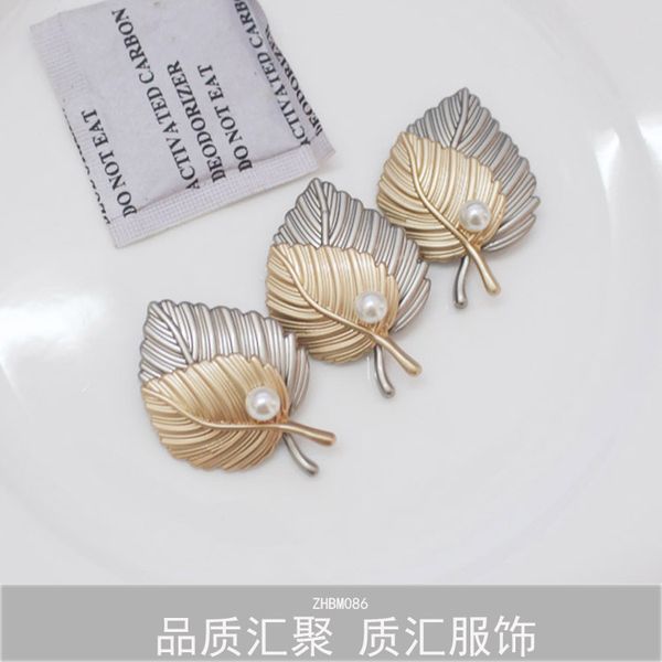 exquisite leaf plant brooch pearl alloy pin fashion corsage gifts for woman creative jewelry, Gray
exquisite leaf plant brooch pearl alloy pin fashion corsage gifts for woman creative jewelry, Gray