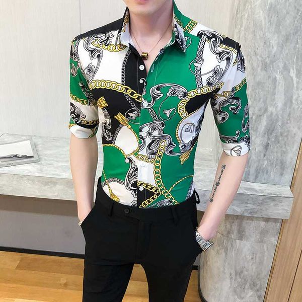 men shirts retro personality print slim middle sleeve male korean fashion spell color blouse summer new green, White;black
men shirts retro personality print slim middle sleeve male korean fashion spell color blouse summer new green, White;black