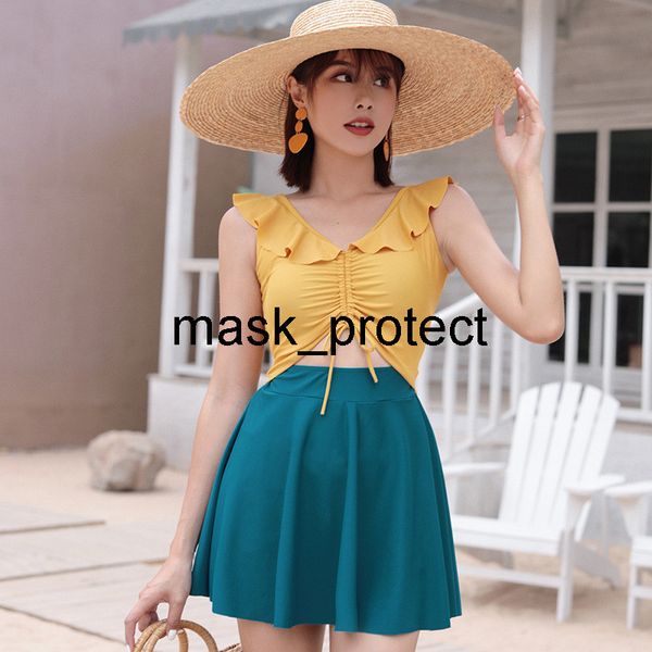 2020 new swimsuit women's one-piece umbrella meat slim chest gathered korean i spring holiday swimming suit, White;black
2020 new swimsuit women's one-piece umbrella meat slim chest gathered korean i spring holiday swimming suit, White;black