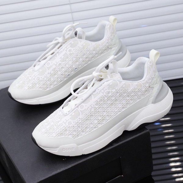 new14 luxury casual shoes fashion versatile comfortable men and women sports shoes men and women travel shoes original box packaging, Black
new14 luxury casual shoes fashion versatile comfortable men and women sports shoes men and women travel shoes original box packaging, Black