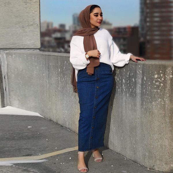muslim high waist button denim skirt long islamic skirts women bottom jeans jupe musulmane femme abaya turkey arabic skirts
muslim high waist button denim skirt long islamic skirts women bottom jeans jupe musulmane femme abaya turkey arabic skirts