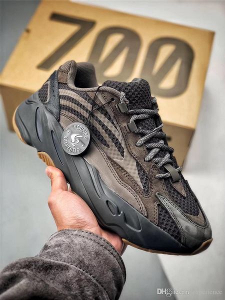 2019 релиз аутентичные originals 700 v2 geode vanta wave runner solid gray 3m reflective kanye west мужчины кроссовки кроссовки eg6860
2019 релиз аутентичные originals 700 v2 geode vanta wave runner solid gray 3m reflective kanye west мужчины кроссовки кроссовки eg6860