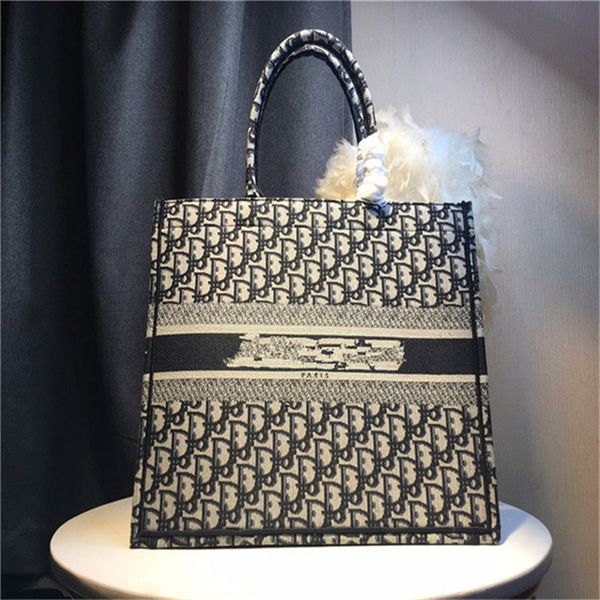 womens handbags new men and women backpack luxury shoulder bag large capacity fashion classic backpack
womens handbags new men and women backpack luxury shoulder bag large capacity fashion classic backpack