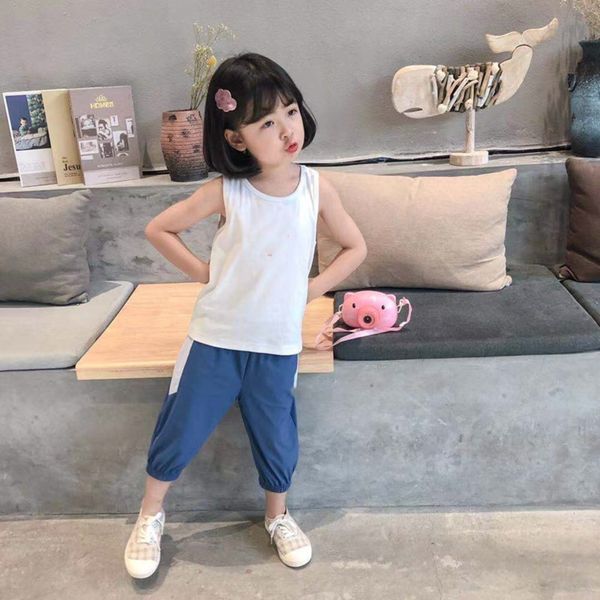 yf60201 summer new a family classic suit vest pants set comfortable breathable children's vest capri pants suit
yf60201 summer new a family classic suit vest pants set comfortable breathable children's vest capri pants suit