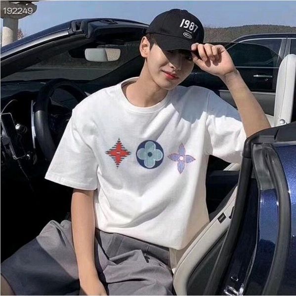 the new cotton printed t-shirts for summer 2020 are simple and loose for men and women with large short sleeves, White
the new cotton printed t-shirts for summer 2020 are simple and loose for men and women with large short sleeves, White