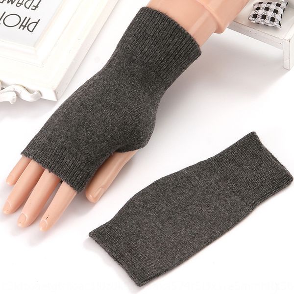 cashmere wo new fashion men' and warm and women' knitted warm short half finger gloves handlebar gloves, Blue;gray
cashmere wo new fashion men' and warm and women' knitted warm short half finger gloves handlebar gloves, Blue;gray