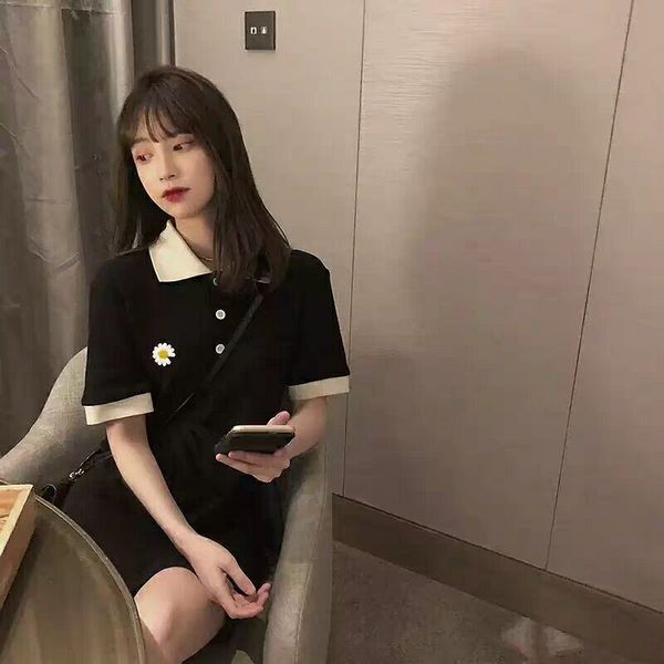 2020 new daisy polo dress sweet western style fashionable pleated slim knit dress, Black;gray
2020 new daisy polo dress sweet western style fashionable pleated slim knit dress, Black;gray