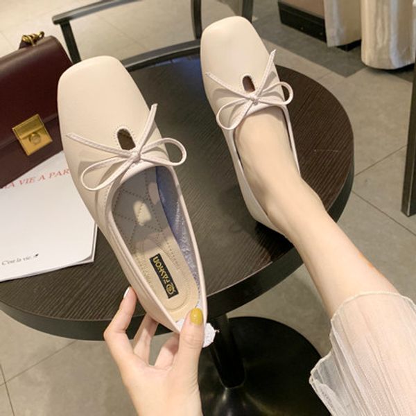 grandma shoes female flat 2020 new spring wild korean version shallow mouth square fairy retro single shoes peas, Black
grandma shoes female flat 2020 new spring wild korean version shallow mouth square fairy retro single shoes peas, Black