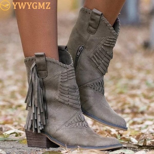 2020 new boho flock leather women boots fringe flat heels woman med high solid boots woman tassel botas mujer botte femme, Black
2020 new boho flock leather women boots fringe flat heels woman med high solid boots woman tassel botas mujer botte femme, Black