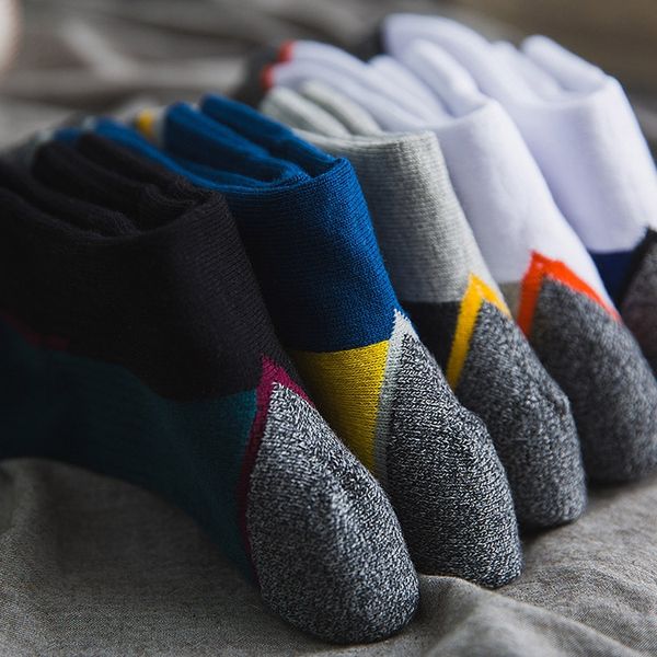 towel bottom sports towel basketball men's terry socks deodorant cotton mid-tube breathable football basketball climbing socks, Black
towel bottom sports towel basketball men's terry socks deodorant cotton mid-tube breathable football basketball climbing socks, Black