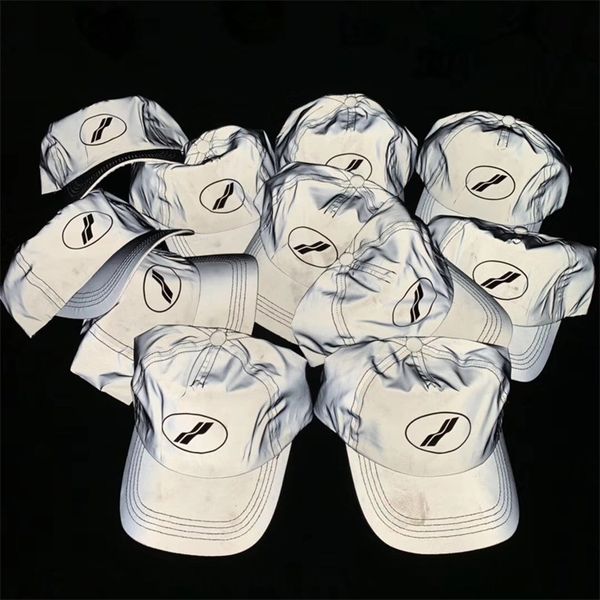 19ss fashion brand hat yang baseball cap mi reflective baseball cap women' autumn luminous silver gray soft duck tongue hat, Blue;gray
19ss fashion brand hat yang baseball cap mi reflective baseball cap women' autumn luminous silver gray soft duck tongue hat, Blue;gray