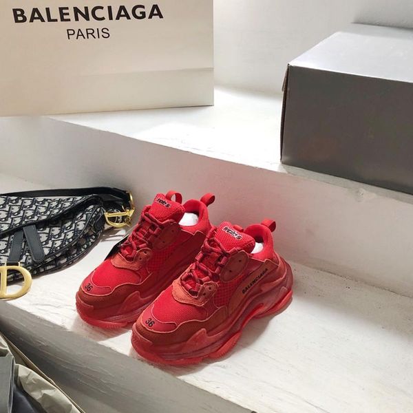 2020oq designer to create casual and comfortable all-match sports shoes, travel shoes outsole non-slip design with original box delivery, Black
2020oq designer to create casual and comfortable all-match sports shoes, travel shoes outsole non-slip design with original box delivery, Black