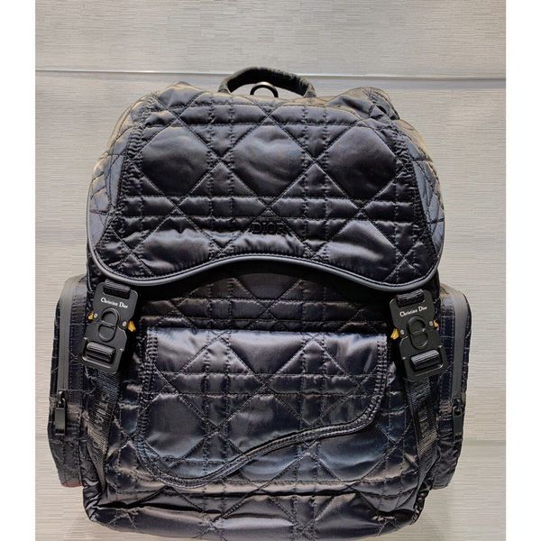 the new backpack to come handsome to explode the street super cool upper body modeling feeling very strong concave modeling essential
the new backpack to come handsome to explode the street super cool upper body modeling feeling very strong concave modeling essential