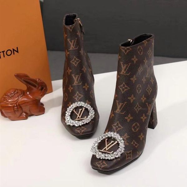 36 designer luxury women's casual fashion shoes, women's outdoor casual shoes, fast delivery, original box, Black
36 designer luxury women's casual fashion shoes, women's outdoor casual shoes, fast delivery, original box, Black