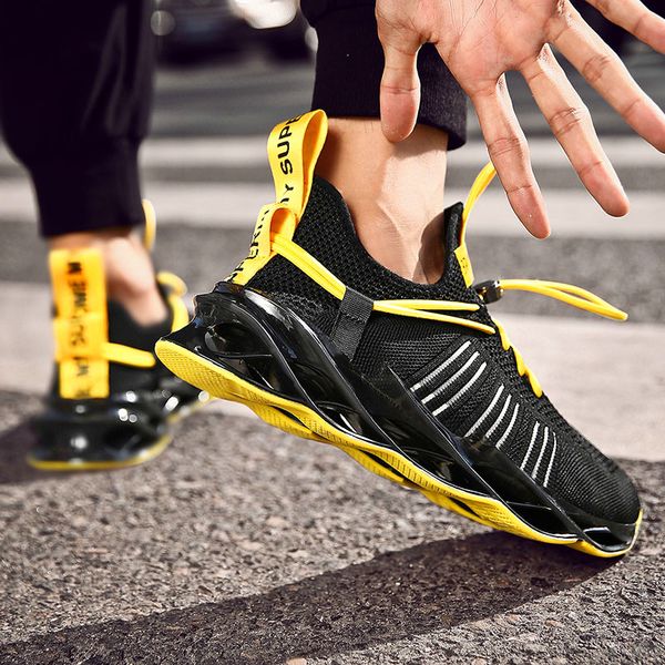 men's running shoes outdoor flying woven breathable sports shoes color fight men's casual high elastic, Black
men's running shoes outdoor flying woven breathable sports shoes color fight men's casual high elastic, Black