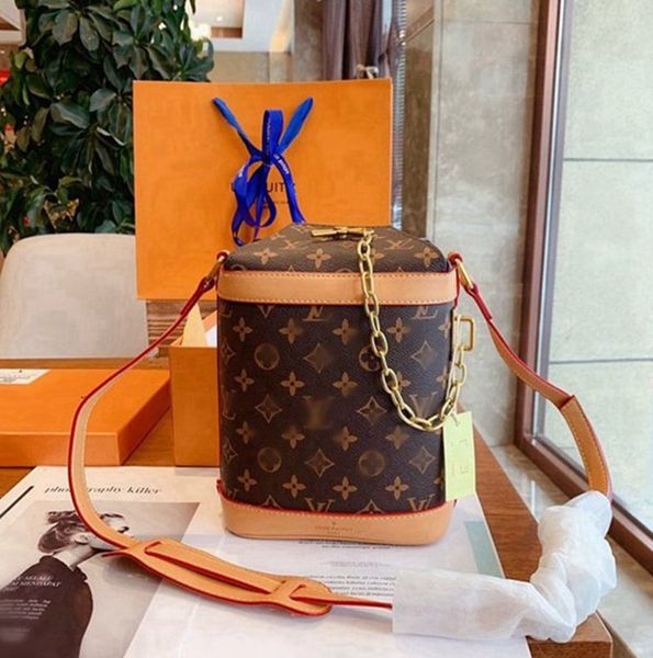 роскошная кожа цепь сумка crossbody и плечо сумка женских сумочек гарантии качества сумки -l0810, Black
роскошная кожа цепь сумка crossbody и плечо сумка женских сумочек гарантии качества сумки -l0810, Black