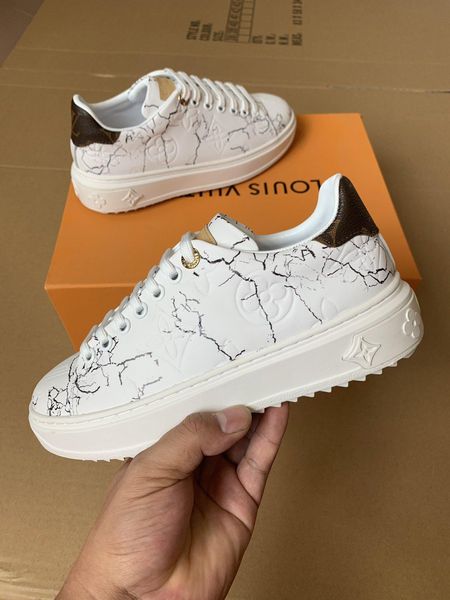 2020 new trend white leather casual shoes, breathable men and women outdoor sports shoes, fashion wild party lovers shoes size 35-45, Black
2020 new trend white leather casual shoes, breathable men and women outdoor sports shoes, fashion wild party lovers shoes size 35-45, Black