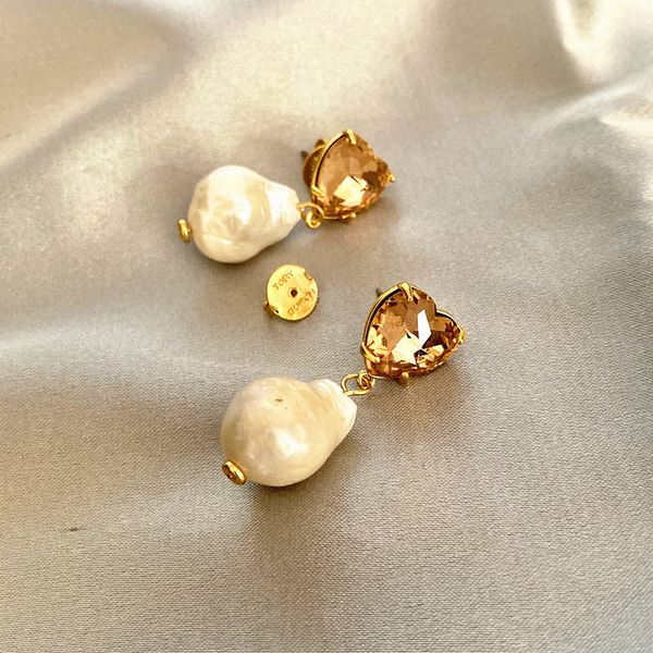 european and american premium tb earrings baroque pearl earrings fashion textured gem earrings 2020 new style fashion sale, Golden
european and american premium tb earrings baroque pearl earrings fashion textured gem earrings 2020 new style fashion sale, Golden