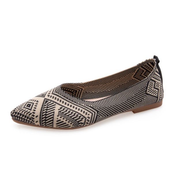 2020 autumn new single shoes casual knitted breathable fashion wild pointed pointed shallow mouth large size flat shoes, Black
2020 autumn new single shoes casual knitted breathable fashion wild pointed pointed shallow mouth large size flat shoes, Black