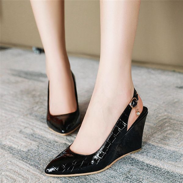 new 2020 summer wedge heels women sandals casual comfortable closed pointed toe slingback ladies sandals wedge shoes for women, Black
new 2020 summer wedge heels women sandals casual comfortable closed pointed toe slingback ladies sandals wedge shoes for women, Black