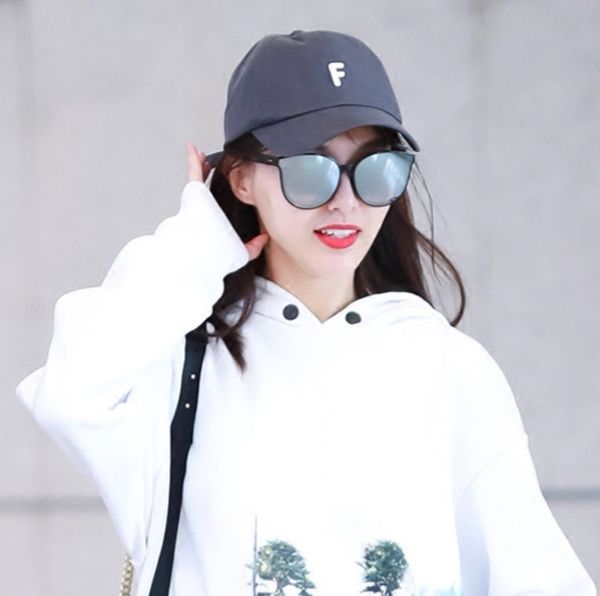 new fashion big frame sunglasses men and women retro plastic sunglasses classic luxury outdoor ladies sun glasses uv400, White;black
new fashion big frame sunglasses men and women retro plastic sunglasses classic luxury outdoor ladies sun glasses uv400, White;black