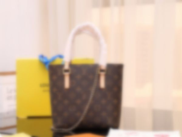 m51172 leather classic fashion handbag card bag zero wallet men's and women's backpacks single shoulder bag m51172
m51172 leather classic fashion handbag card bag zero wallet men's and women's backpacks single shoulder bag m51172