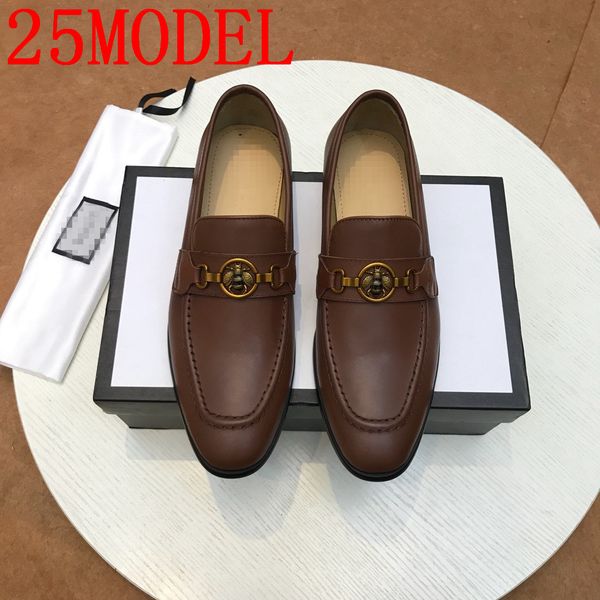 2020 men's leather shoes man men's loafers moccasins wedding party dress shoes tassels formal shoes luxurious brands black suede
2020 men's leather shoes man men's loafers moccasins wedding party dress shoes tassels formal shoes luxurious brands black suede