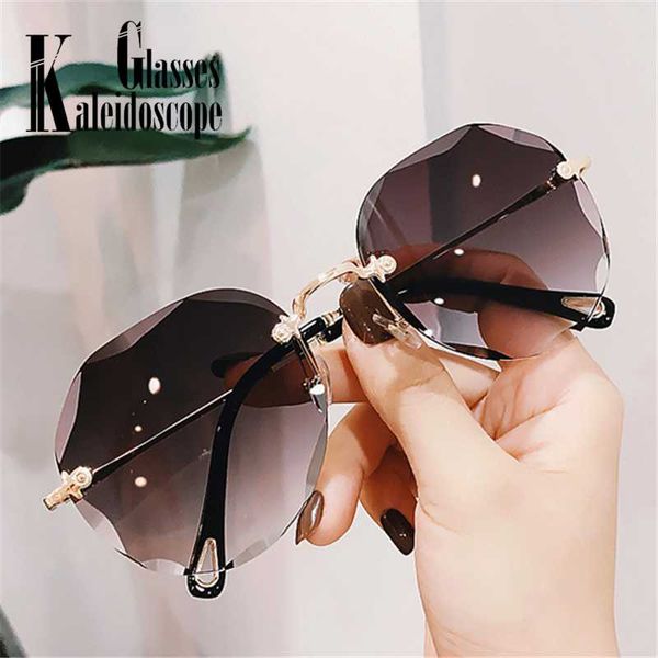 sunglasses 2021 fashion trimming women design sun glasses men rimless metal frame eyeglasses frameless eyewear, White;black
sunglasses 2021 fashion trimming women design sun glasses men rimless metal frame eyeglasses frameless eyewear, White;black