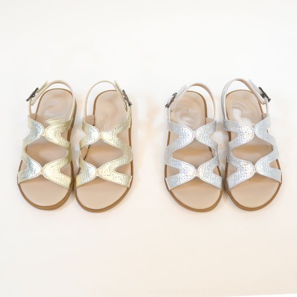 angel baby girl golden sandals children children's shoes 2019 new breathable anti-skid soft bottom children's shoes baby sandals, Black;red 
angel baby girl golden sandals children children's shoes 2019 new breathable anti-skid soft bottom children's shoes baby sandals, Black;red