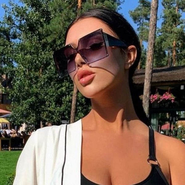 trendy black square big sunglasses alloy rivet one piece lens fashion luxury sunglasses women 2020 over sized shades uv400, White;black
trendy black square big sunglasses alloy rivet one piece lens fashion luxury sunglasses women 2020 over sized shades uv400, White;black