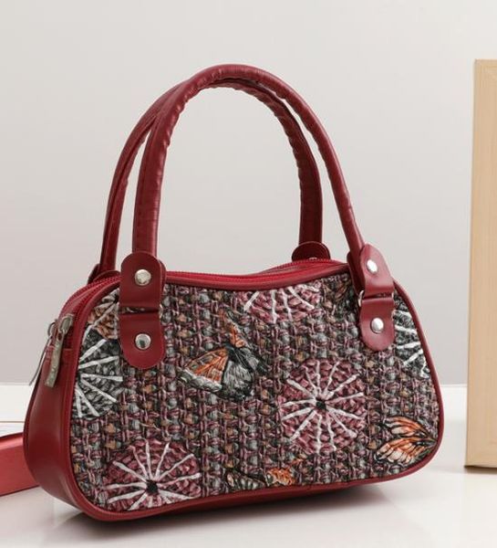 designer handbags 2020 new arrival fashion women's portable coin embroidered leather bag
designer handbags 2020 new arrival fashion women's portable coin embroidered leather bag