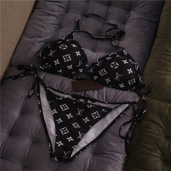 2020 the new ladies beach swimwear bikini lingerie 2 pieces swimsuit women's luxury swimwear ing, White;black
2020 the new ladies beach swimwear bikini lingerie 2 pieces swimsuit women's luxury swimwear ing, White;black