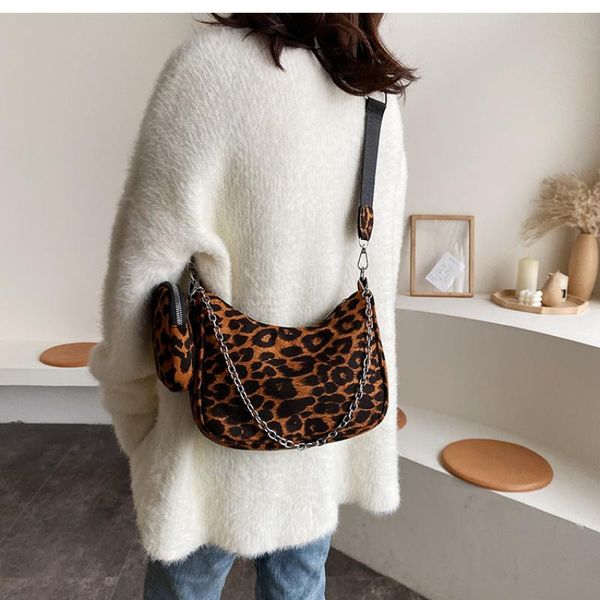 новый ретро женщина оксфорд плеча crossbody сумка с мини карманной leopard pattern женского crescent багет сумка сумкой
новый ретро женщина оксфорд плеча crossbody сумка с мини карманной leopard pattern женского crescent багет сумка сумкой