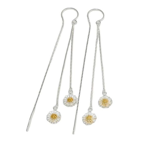 chrysanthemum long jewelry earrings hanging earrings silver stud suitable for social gathering party fashion simple charm ear jewelry
chrysanthemum long jewelry earrings hanging earrings silver stud suitable for social gathering party fashion simple charm ear jewelry