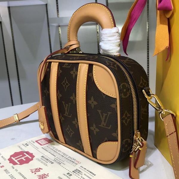 women bag leather shoulder bags fast delivery luxury design crossbody bag womens handle zipper totes messenger bags
women bag leather shoulder bags fast delivery luxury design crossbody bag womens handle zipper totes messenger bags