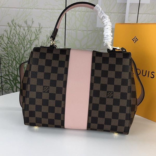 new arrival women handbags fast delivery luxury designer crossbody bag leather shoulder bags lady plaid totes messenger bags
new arrival women handbags fast delivery luxury designer crossbody bag leather shoulder bags lady plaid totes messenger bags