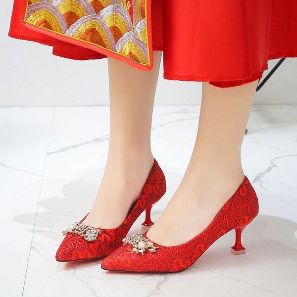 wedding bride pointed toe pumps women red high heels shiny crystal kitten heel shoes women elegant stiletto heels 2020, Black
wedding bride pointed toe pumps women red high heels shiny crystal kitten heel shoes women elegant stiletto heels 2020, Black