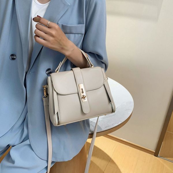твердые сумки цвет crossbody для женщин 2020 роскошные сумки женские сумки конструктора totes pu кожи плеча сумки
твердые сумки цвет crossbody для женщин 2020 роскошные сумки женские сумки конструктора totes pu кожи плеча сумки