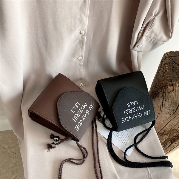 2020 super scrub women's small square bag korean retro simple messenger bag pu leather female shoulder
2020 super scrub women's small square bag korean retro simple messenger bag pu leather female shoulder