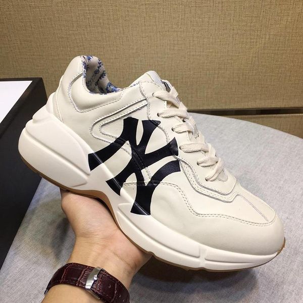 men shoes sneakers luxury sports with original box chaussures de sport pour hommes designer lightweight comfortable men shoes
men shoes sneakers luxury sports with original box chaussures de sport pour hommes designer lightweight comfortable men shoes